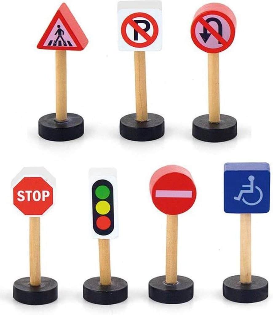 Verkeersborden voor bij trein