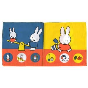 Nijntje speelt buiten (knisperboekje).