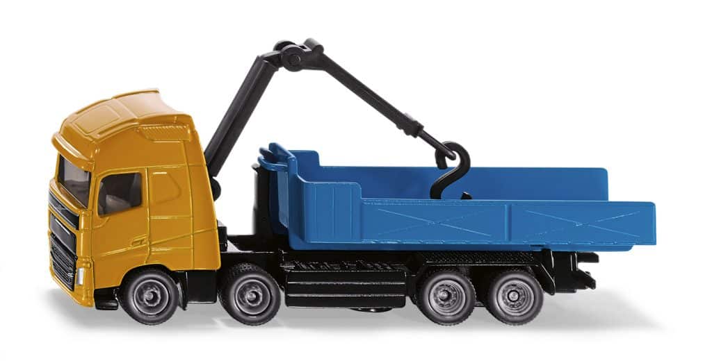 Volvo met afzetcontainer en laadkraan